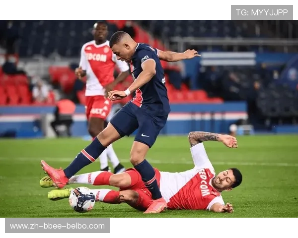 足球比赛中的组织进攻与防守反击 足球比赛中的组织进攻与防守反击